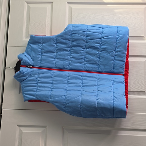 Crayola Red and Light Blue Reversible Puffer Vest - XXL - NWT - Picture 8 of 14